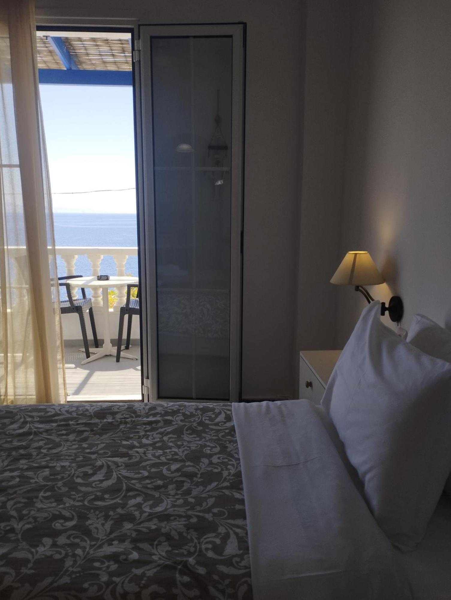 Marisini Sea View Aparthotel Batsi  Exterior foto